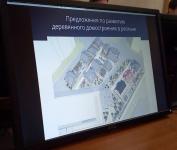 На аллее деревянного домостроения в Тюмени возвели стены первого дома 