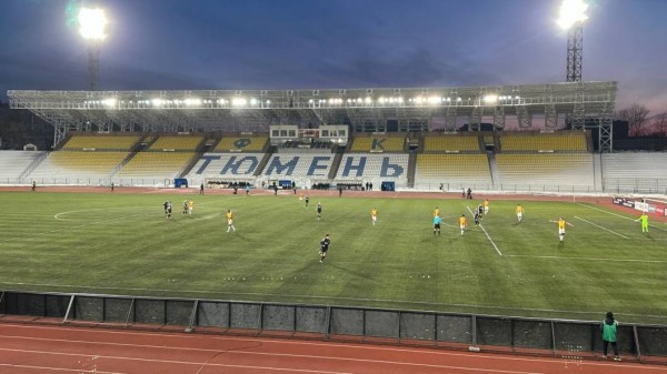 Тюменские футболисты проведут официальный матч с командой из Хабаровска