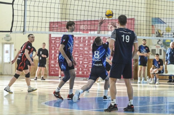 Тюменский "Тобол" взял золото первой лиги по волейболу в регионе