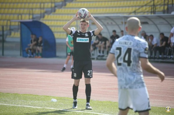 ФК "Тюмень" уступил нижнекамскому "Нефтехимику" со счётом 0:3