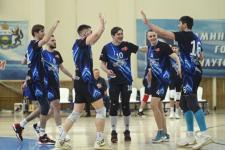 Тюменский "Тобол" взял золото первой лиги по волейболу в регионе