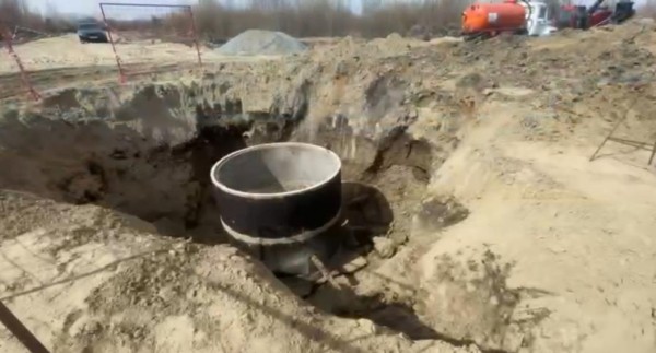 В микрорайоне Иртышский в Тобольске продолжают строить дорогу