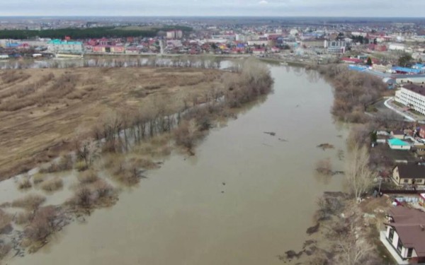 Тюменским семьям из подтопленных домов выплатят 50 тыс. рублей на первоочередные нужды 
