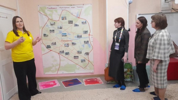 Тюменские эксперты поделились опытом помощи семьям с детьми до трех лет