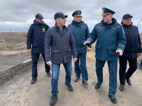 Министр МЧС России Александр Куренков оценил противопаводковые меры в Ялуторовске