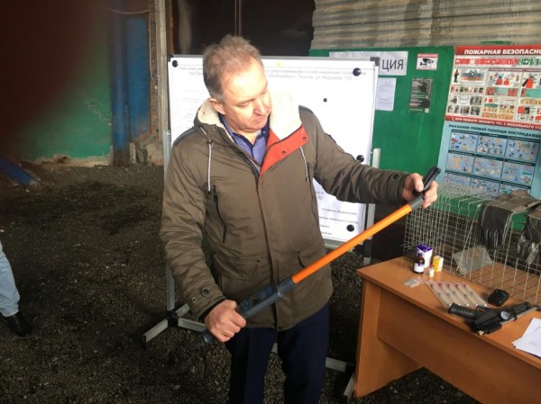 Тюменских депутатов познакомили с работой приюта для бесхозяйных животных