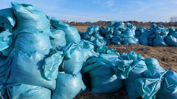 60 тыс. 400 мешков с песком заготовили в Викуловском районе