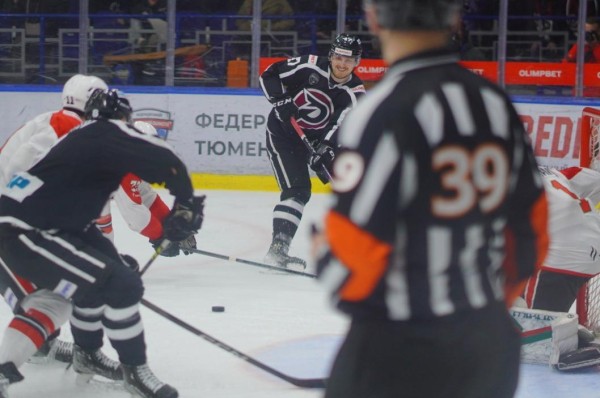 Тюменский "Рубин" уступил "Нефтянику" со счетом 3:7