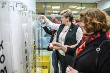 Об инновационных практиках поддержки семей рассказали детским омбудсменам в Тюмени