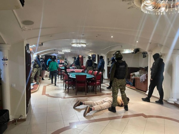 В Тюменской области задержали участников ОПГ, организовавших сеть нелегальных игорных заведений