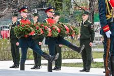 В Тюмени прошел митинг в честь годовщины присвоения звания "Город трудовой доблести"