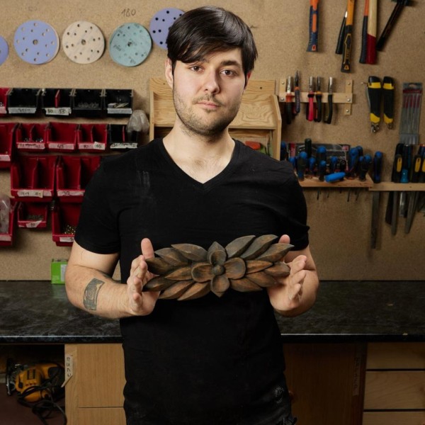 Резчик по дереву из Тюмени рассказал об изготовлении уникальных игрушек