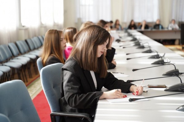 Тюменцы совместно с учеными Луганского университета проведут научные конференции