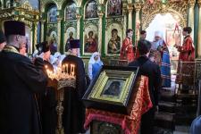 Икону Казанской Божией Матери встретили в Свято-Троицком мужском монастыре в Тюмени