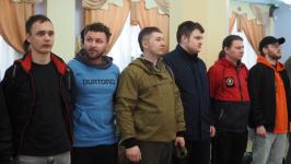 Первая группа студентов-добровольцев уехала в Ишимский район для разбора временных насыпей Первая группа студентов-добровольцев уехала в Ишимский район для разбора временных насыпей