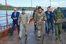 Александр Моор проверил ход работ по подготовке к паводку в Тобольске