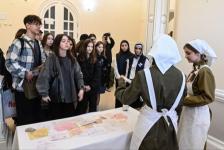 Тюменцам показали и рассказали, как в годы войны спасали раненых бойцов Тюменцам показали и рассказали, как в годы войны спасали раненых бойцов