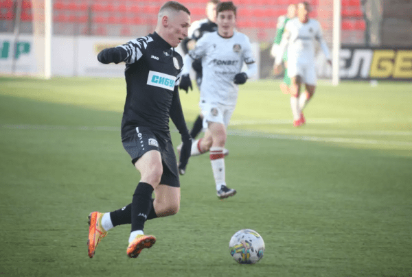 Футболисты "Тюмени" уступили гостям из Тольятти со счетом 0:2