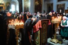 Икону Казанской Божией Матери встретили в Свято-Троицком мужском монастыре в Тюмени