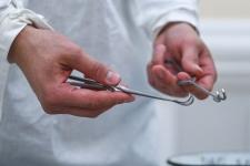 Тюменцам показали и рассказали, как в годы войны спасали раненых бойцов Тюменцам показали и рассказали, как в годы войны спасали раненых бойцов