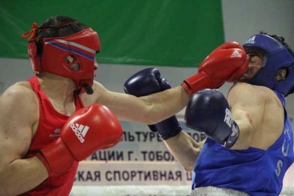 10 боксеров проведут матчи-реванши в День города в Тобольске 10 боксеров проведут матчи-реванши в День города в Тобольске