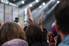 Сергей Драгни и артисты "Музсходки" выступили в Тюмени  на Дне молодежи