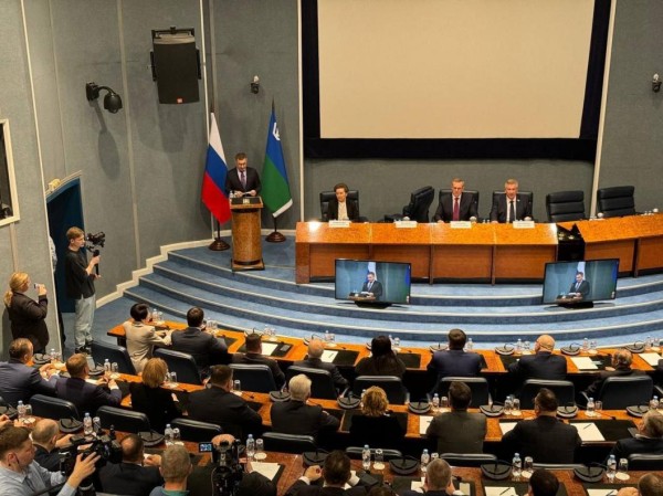 Владимир Якушев представил врио губернатора Югры Руслана Кухарука