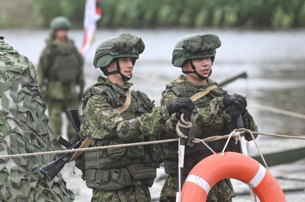 Курсанты ТВВИКУ отправились в военно-патриотический сплав по рекам Тюменской области