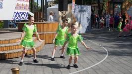 Новый сезон фестиваля “Это лето” открыли в Тюмени в День защиты детей Новый сезон фестиваля “Это лето” открыли в Тюмени в День защиты детей