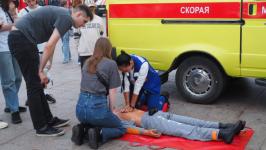 Акция "Трезвая пятница" прошла на Цветном бульваре в Тюмени