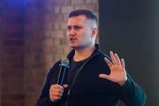 Около 150 лучших специалистов молодежной политики наградили в Тюменской области