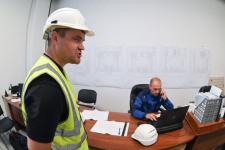 На новом корпусе ТюмГУ установят 42 колонны с декоративными элементами