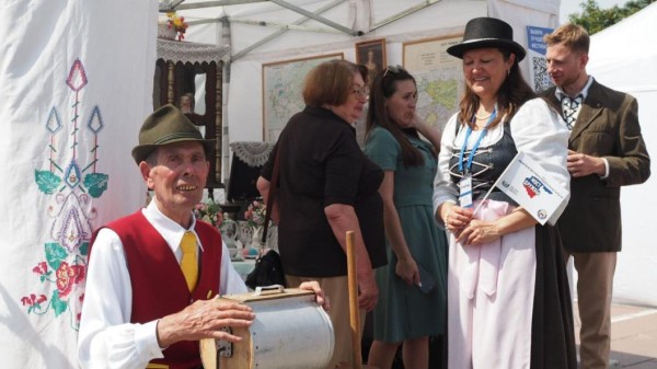 Евгений Воробьев: проводить фестиваль "Мост дружбы" в День России &mdash; добрая традиция