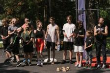 В Тюмени в сквере "Сосновый" открыли летний сезон играми ГТО