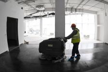 На новом корпусе ТюмГУ установят 42 колонны с декоративными элементами