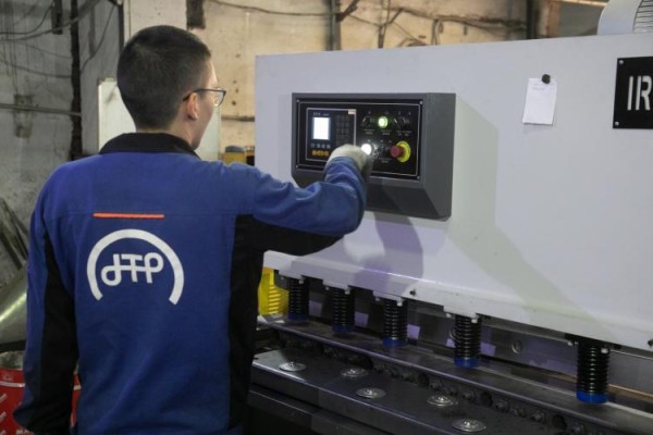 Тюменский завод "ТОИР" собирает модульные здания на 90 % из местного сырья Тюменский завод "ТОИР" собирает модульные здания на 90 % из местного сырья