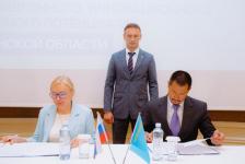 Меморандум о расширении торгово-экономических связей подписали Тюменская область и Казахстан 