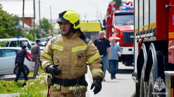 Троих человек спасли пожарные в Тюменской области за неделю