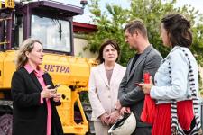 Тюменский завод ЖБИ-3 приобрел мощный бульдозер при господдержке