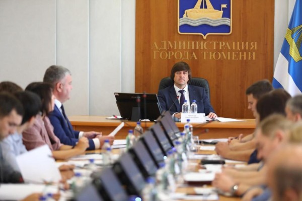 Глава Тюмени предложил "всем миром" решить проблему кибермошенничества 