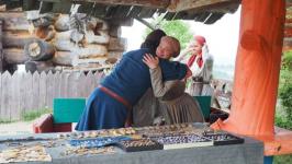 Фестиваль Средневековья "Абалакское поле" пятнадцатый раз проходит под Тобольском Фестиваль Средневековья "Абалакское поле" пятнадцатый раз проходит под Тобольском