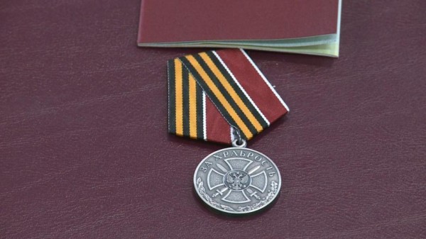 Тюменский ветеран СВО спас экипаж из горящего БМП-3 и получил награду