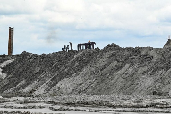 В Тюменском районе пресекли незаконную добычу песка