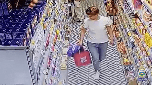 Подозреваемую в краже продуктов из магазина разыскивает полиция в Тюмени Подозреваемую в краже продуктов из магазина разыскивает полиция в Тюмени