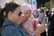 Бульвар  воды с сухим фонтаном и качелями открыли в Тюмени