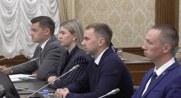 Александр Моор поделился с "Командой Урала" главными составляющими успеха руководителя