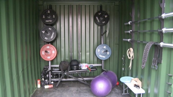 Спортивную площадку для ветеранов СВО открыли у трофейной выставки в Тюмени