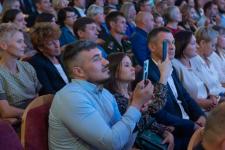 Александр Моор вручил награды 17 спортсменам и тренерам региона 