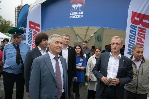 Тюменцы присоединятся к акции "100 миллионов для победы" на выставке подбитой техники НАТО