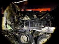 На трассе Тюмень - Екатеринбург загорелись два грузовика На трассе Тюмень - Екатеринбург загорелись два грузовика